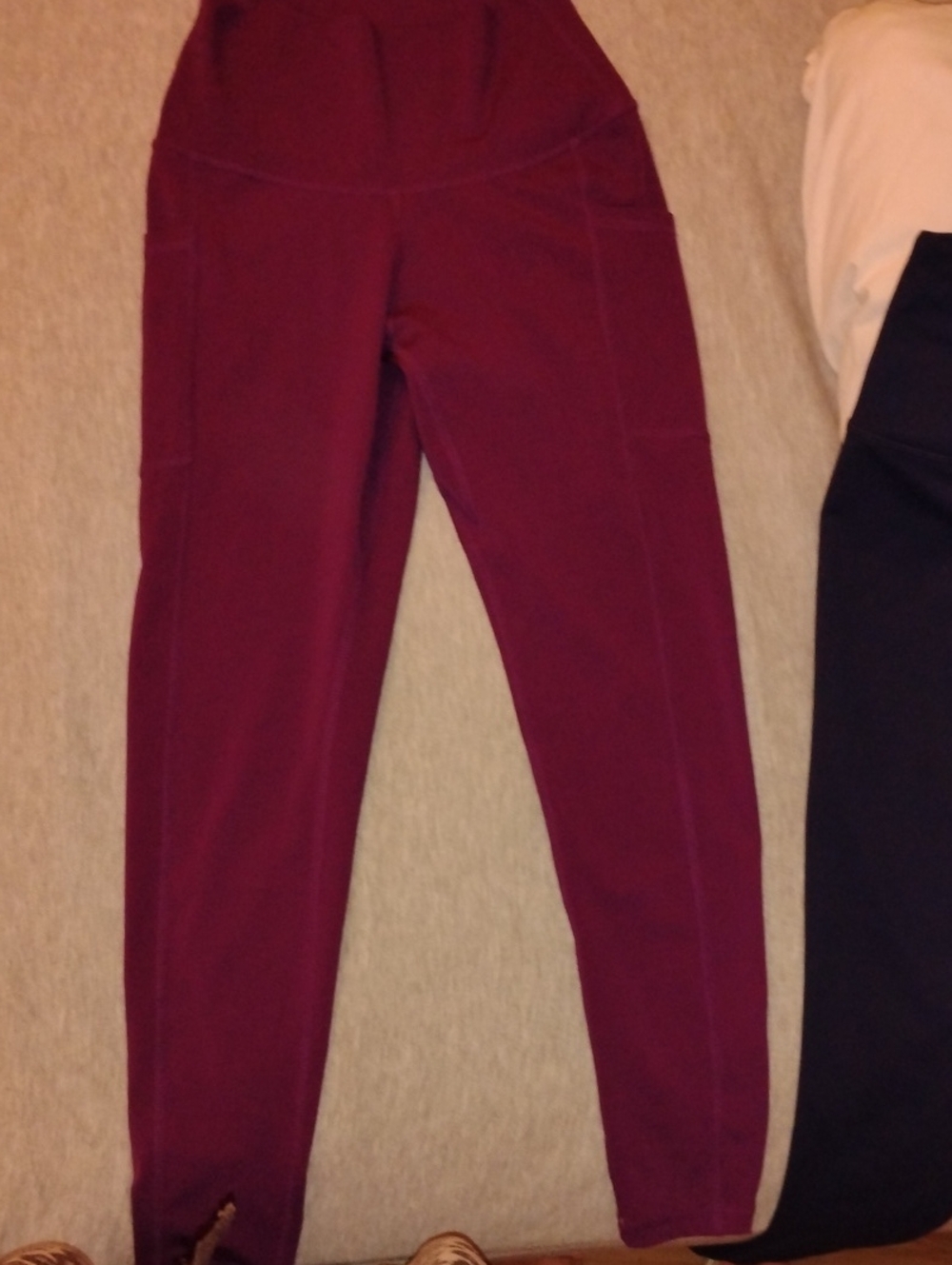 Cropped Purple Wine Leggings with Side Pockets NWOT